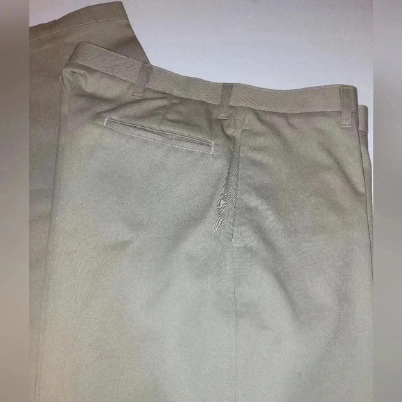New w/ Tags MENS Wrangler  Cotton Tan Khaki Pants Stain Blocker 38x32 38W 32L - Picture 2 of 5